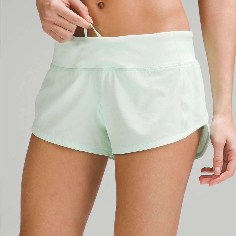 Lululemon Speed Up Low-Rise Lined Shorts 2.5" Size 14 - Picture 1 of 10